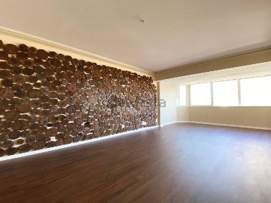 Apartamento T4 à venda na Rua António Andrade Júnior