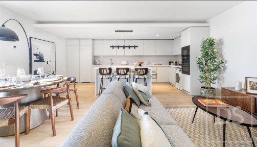 Apartamento T4 à venda na Expo Central