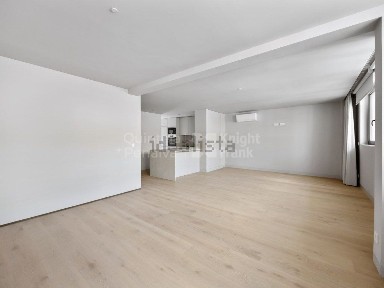Apartamento T2 à venda na Rua Tenente Espanca