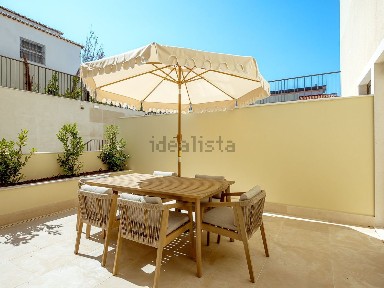 Apartamento T3 à venda na Avenida Senhora Monte da Saúde, 346