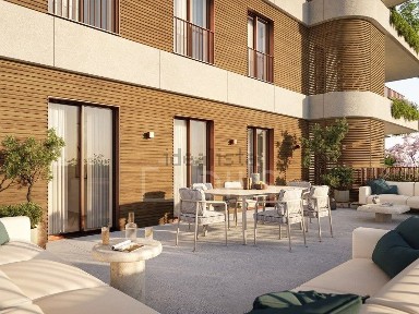 Apartamento T3 à venda na Avenida António Galvão de Andrade, 38