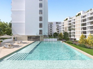 Apartamento T4 à venda em Santo António dos Cavaleiros e Frielas