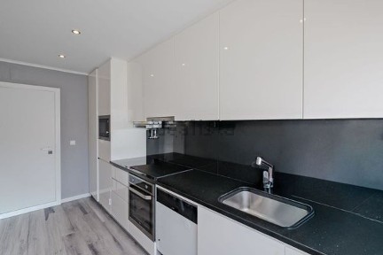 Apartamento T2 à venda na Alvide - Abuxarda