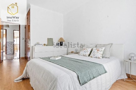 Apartamento T2 à venda na Praceta Adelino Amaro da Costa, 1