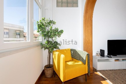 Apartamento T2 à venda na Rua Coelho da Rocha, 2