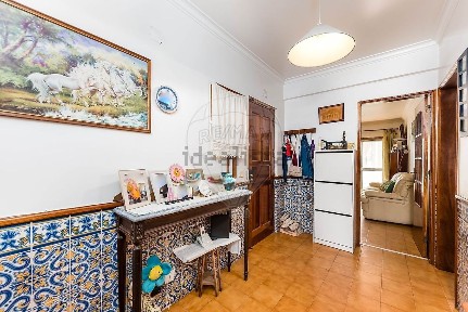 Apartamento T2 à venda na Rua José Brandão de Almeida