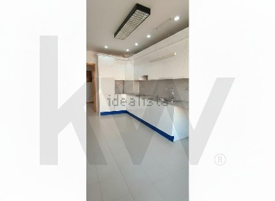 Apartamento T2 à venda na Agualva-Cacém