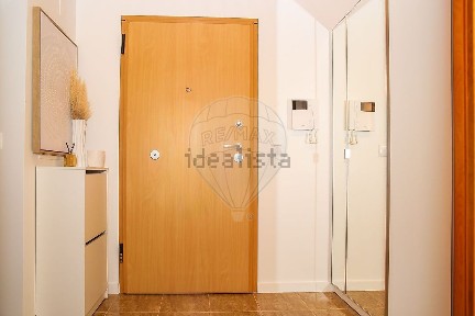 Apartamento T2 à venda na Rua Drª Maria Michaela Soares