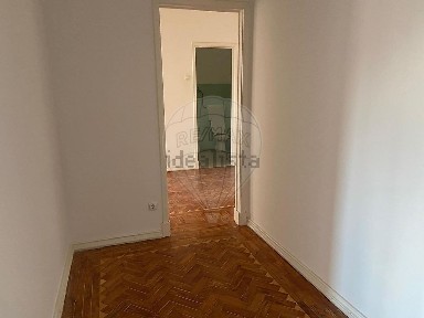 Apartamento T3 à venda na Rua de Santa Marinha