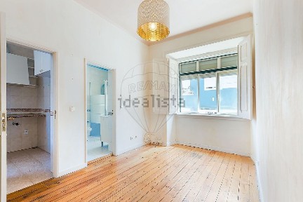 Apartamento T1 à venda na Rua Frei Fortunato de São Boaventura