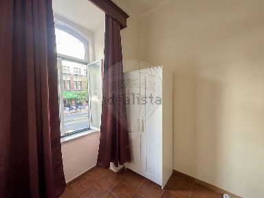 Apartamento T5 à venda na Avenida Almirante Reis