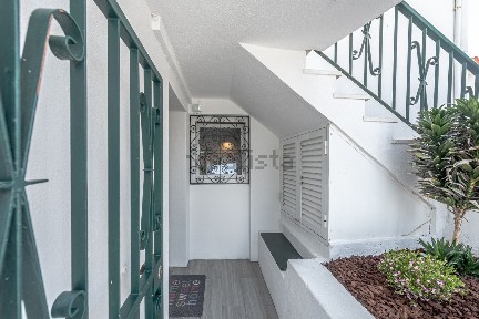 Apartamento T3 à venda na Rua Lino de Assunção
