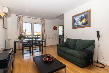 Apartamento T1 à venda na Rua do Indo