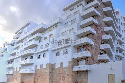 Apartamento T4 à venda na Travessa Alto do Moinho Velho