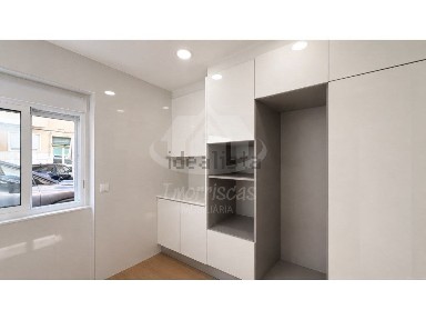Apartamento T2 à venda na Estrada da Paiã