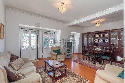 Apartamento T4 à venda na Rua General Garcia Rosado s/n