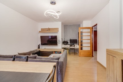 Apartamento T2 à venda na Praça augusto cabral, 3