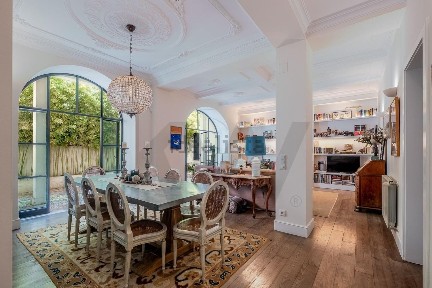 Apartamento T2 à venda na Rua Borges Carneiro s/n