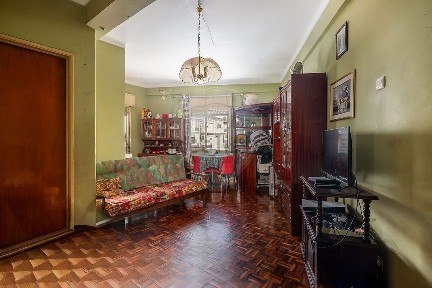 Apartamento T1 à venda na Av.Alexandre Salles