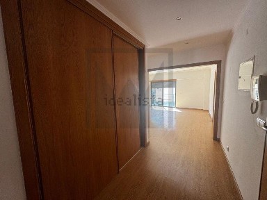 Apartamento T3 à venda em Encosta do Sol