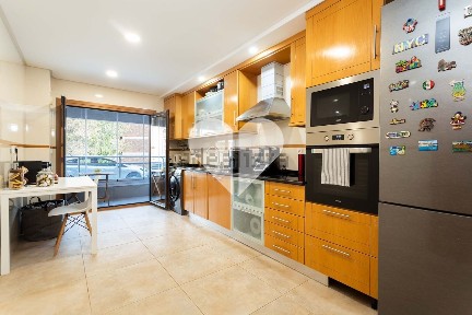 Apartamento T1 à venda na Rua Engenheiro Moniz da Maia, 6