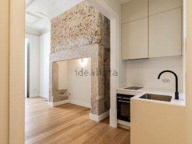 Apartamento T0 à venda na Rua António Maria Cardoso