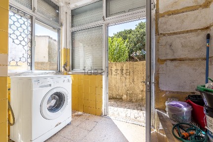 Apartamento T1 à venda na Rua São Francisco Xavier, 1