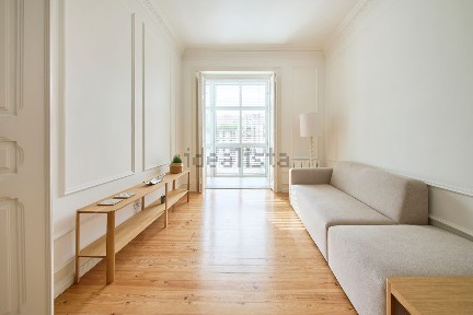 Duplex à venda na Avenida Barbosa du Bocage