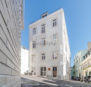 Apartamento T3 à venda na Rua Afonso de Albuquerque