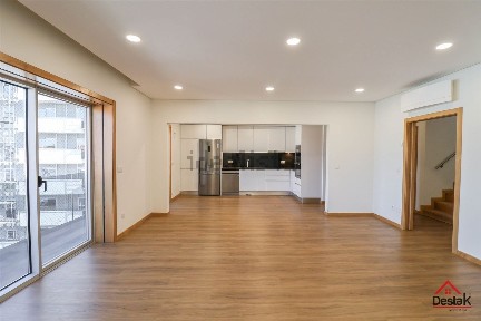 Arrendamento de duplex em Ranhados