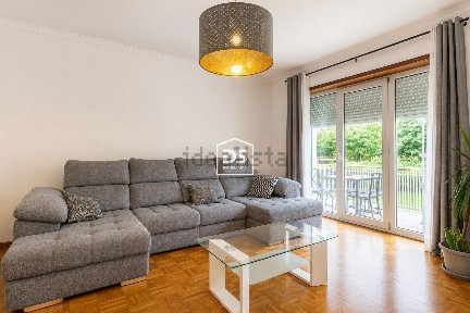 Apartamento T3 à venda em Cortes