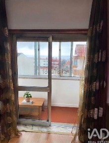 Apartamento T0 à venda na Monserrate