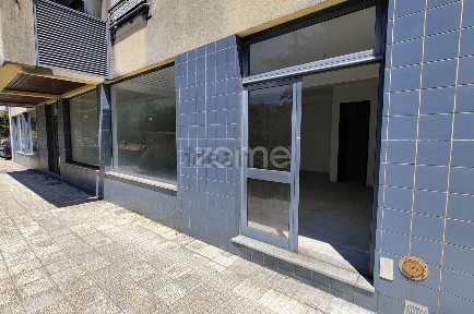 Apartamento T2 à venda na Rua Doutor Almeida Henriques, 1
