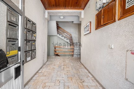 Apartamento T3 à venda na Rua Doutor José Vilaça, 99