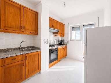 Apartamento T2 à venda em Arcozelo