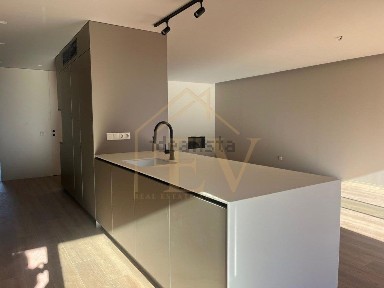 Apartamento T3 à venda em Costa