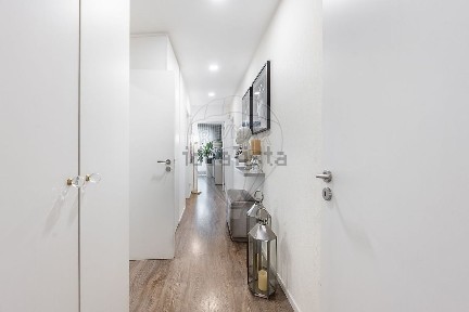 Apartamento T3 à venda na Rua de Caires
