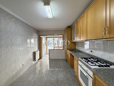 Apartamento T1 à venda em Costa