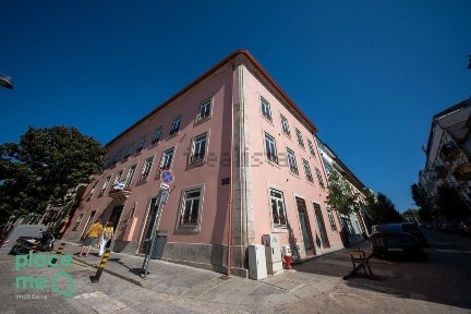 Apartamento T1 à venda na Rua Dom Afonso Henriques, 16