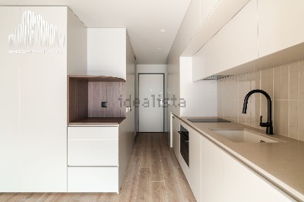 Apartamento T0 à venda na Rua da Fábrica