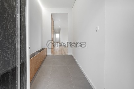 Apartamento T2 à venda na Avenida Joaquim Leite, 747