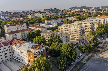 Apartamento T3 à venda na Rua André Soares
