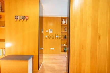 Apartamento T0 à venda na Rua da Universidade, 46