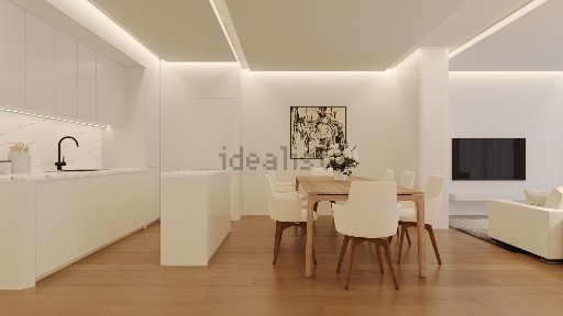 Apartamento T2 à venda no Largo Carlos Amarante