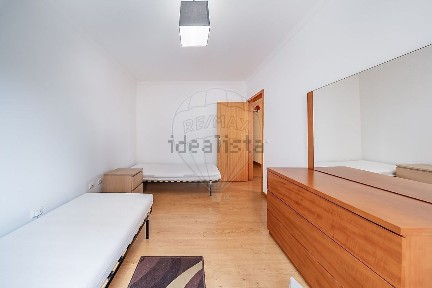 Apartamento T3 à venda em Pousada de Saramagos