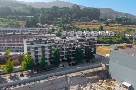 Apartamento T3 à venda na Rua de Vessadas s/n