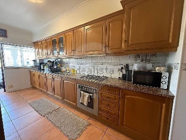 Apartamento T3 à venda na Rua da Maligueira
