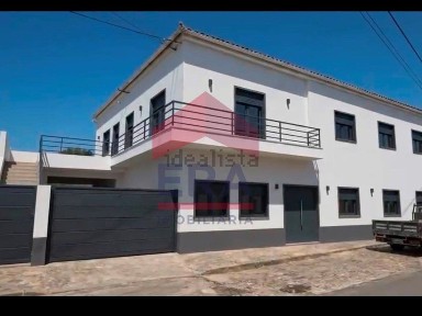 Apartamento T2 à venda na Rua de Santa Catarina