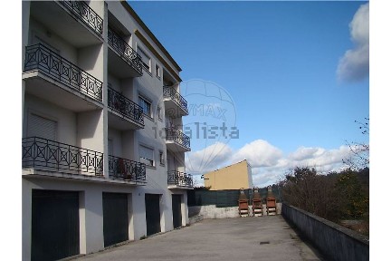 Apartamento T3 à venda em Albergaria dos Doze