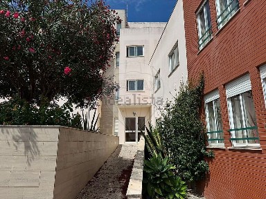 Apartamento T2 à venda na Rua Armando Sampaio Sena